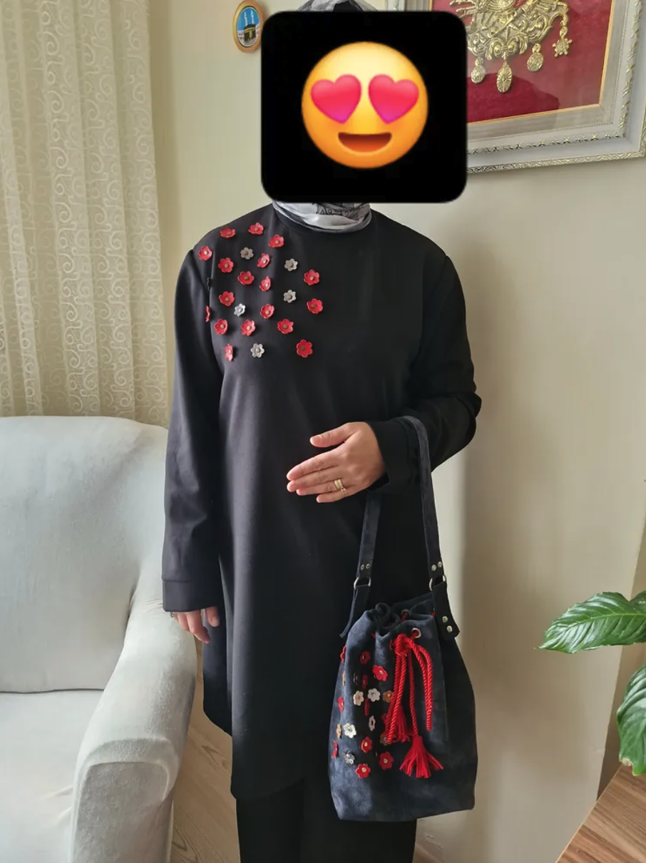 Kırmızı Detaylı Kova Çanta